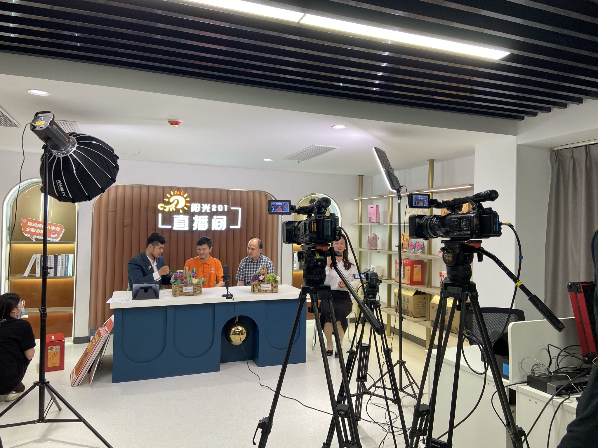 jrs直播直播吧_(直播吧nba免费观看jrs)