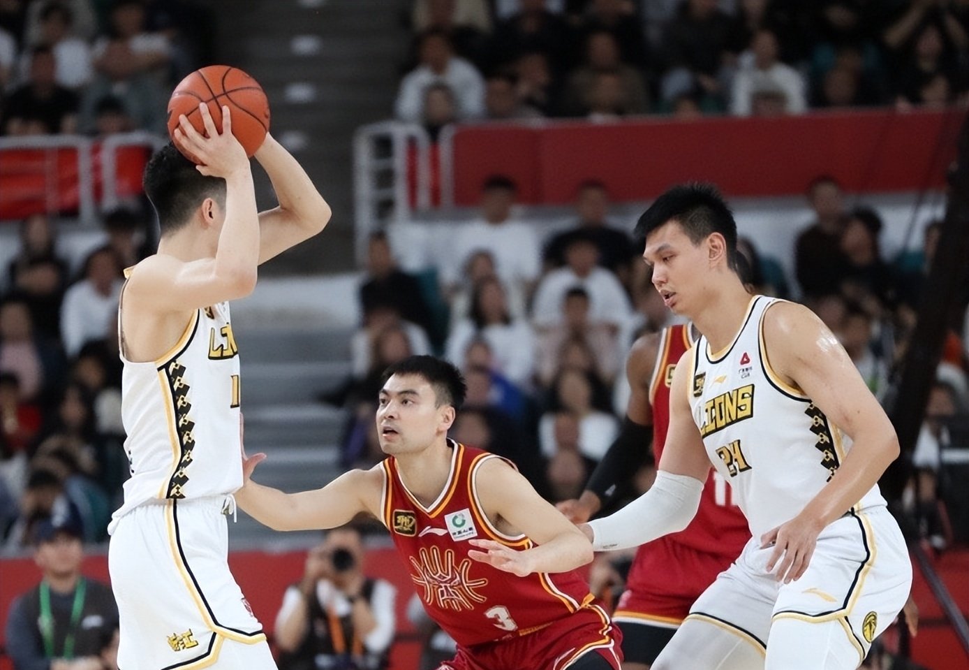 cba广州江苏篮球直播_(广州对江苏cba2021年的比赛)  第2张