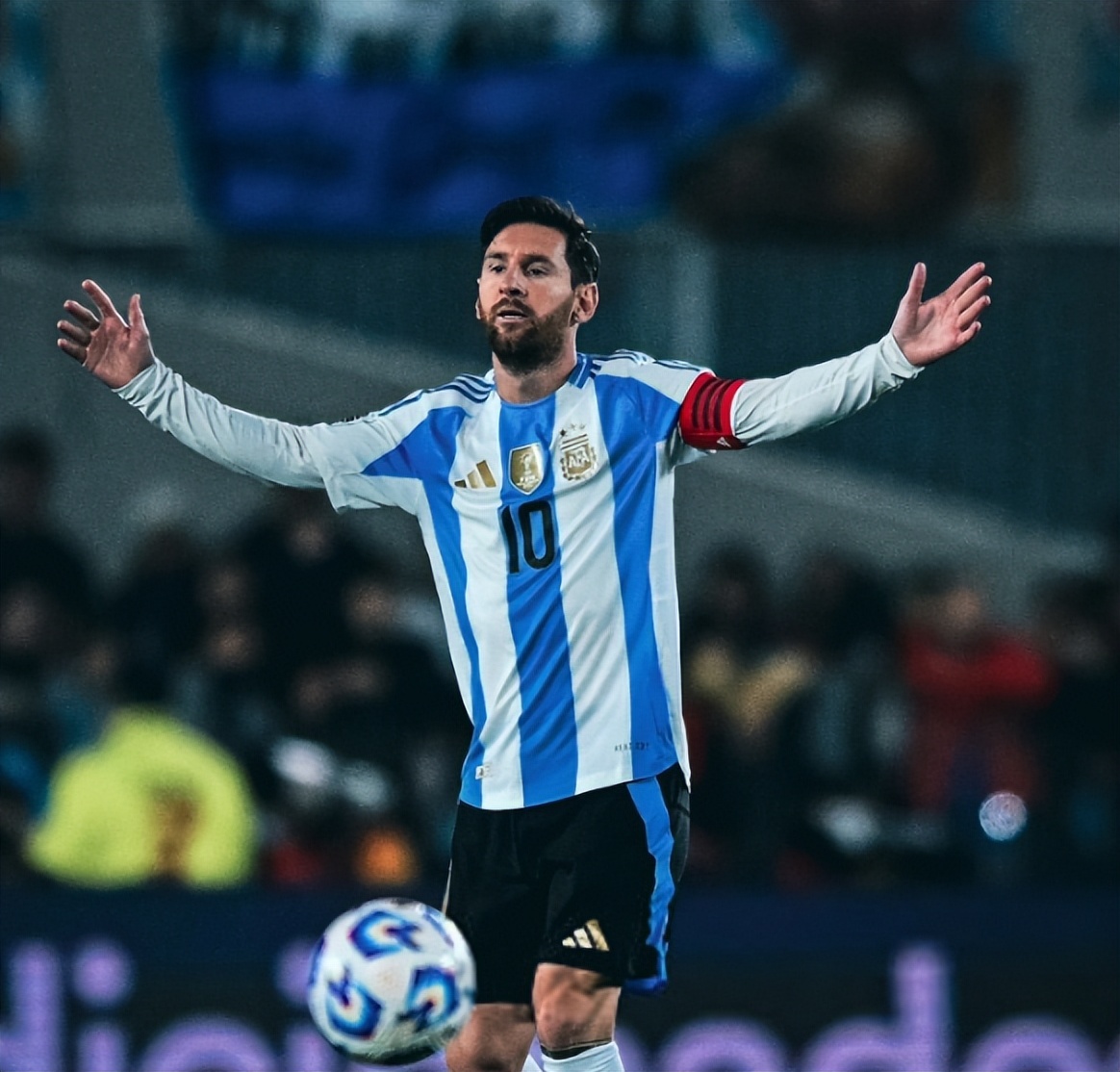 梅西不满球队战平帕尔梅拉斯赛后失落离场的简单介绍 第1张 梅西不满球队战平帕尔梅拉斯赛后失落离场的简单介绍 第1张