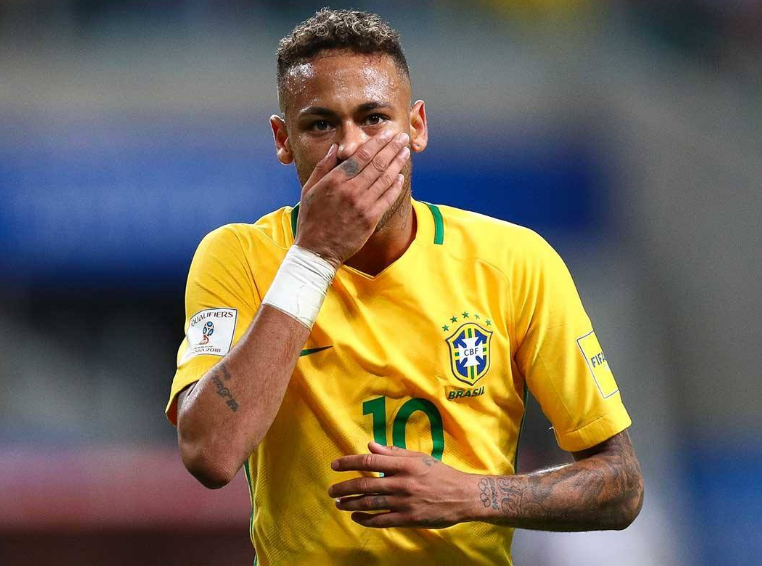 前欧冠裁判布里希调侃内马尔假摔动作浮夸堪称“传奇”的简单介绍  第2张