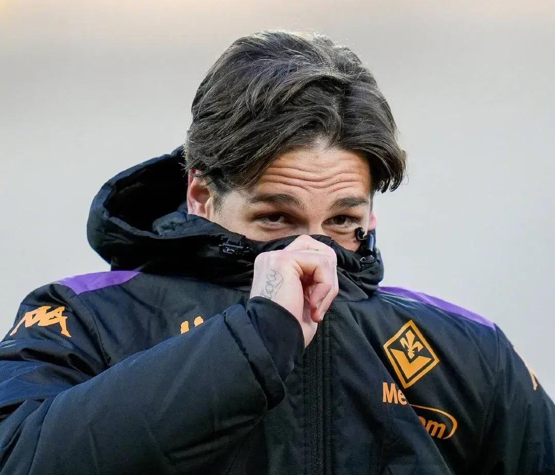 切尔西可能与斯特林解约他或许后悔夏窗没转会离开的简单介绍  第2张