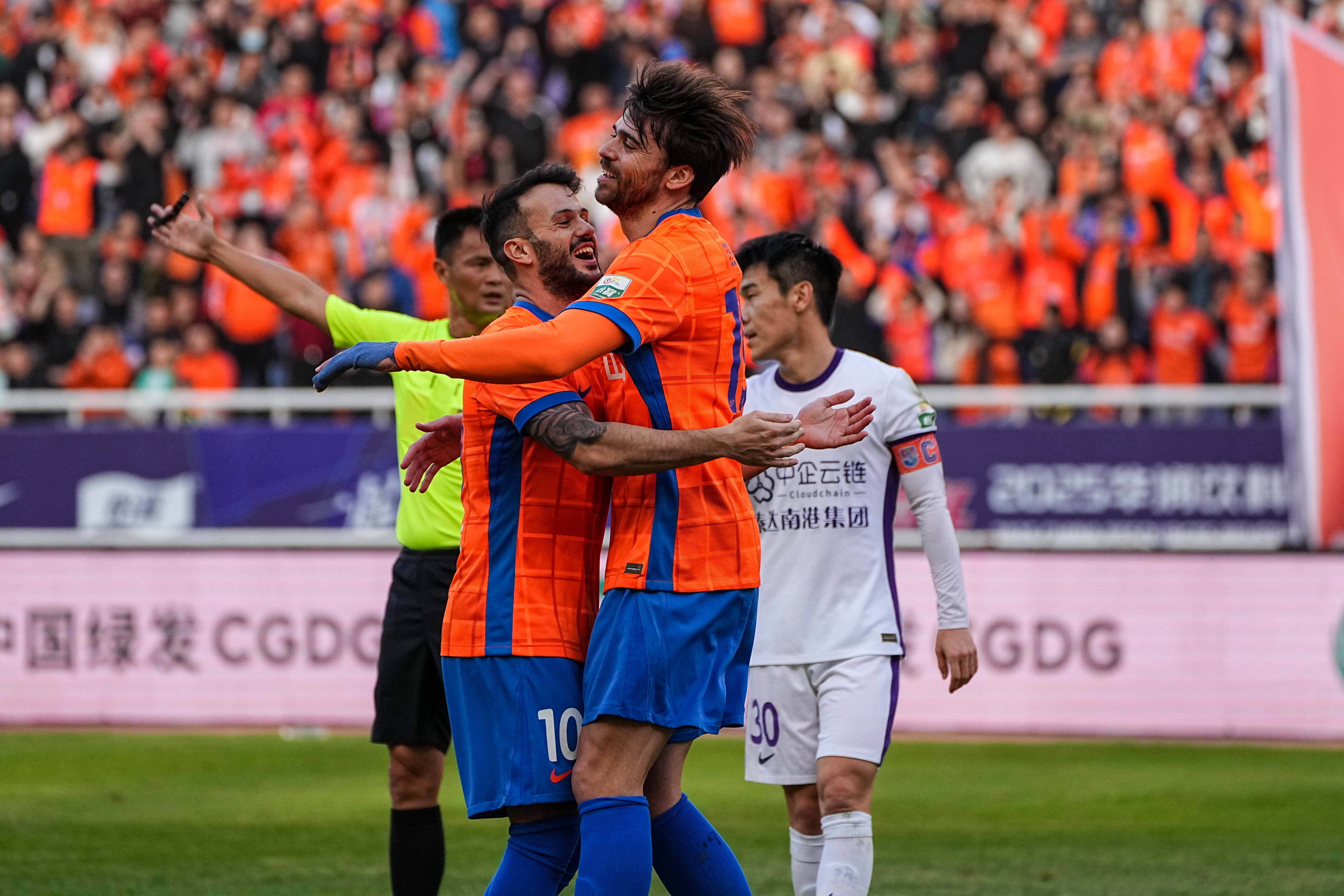 关于中超上海申花VS山东泰山比赛预测泰山近期状态出色的信息 第2张 关于中超上海申花VS山东泰山比赛预测泰山近期状态出色的信息 第2张