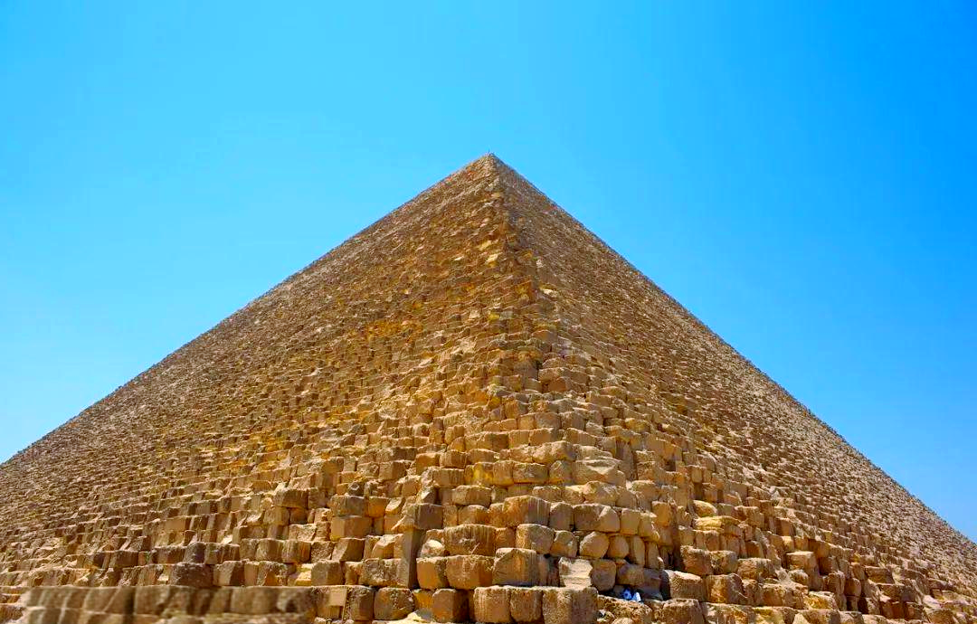 包含埃及超：金字塔VS阿拉伯建筑的词条  第1张