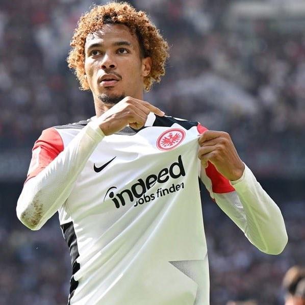 曝切尔西没接近签下埃基蒂克难以满足法兰克福要价的简单介绍 第2张 曝切尔西没接近签下埃基蒂克难以满足法兰克福要价的简单介绍 第2张