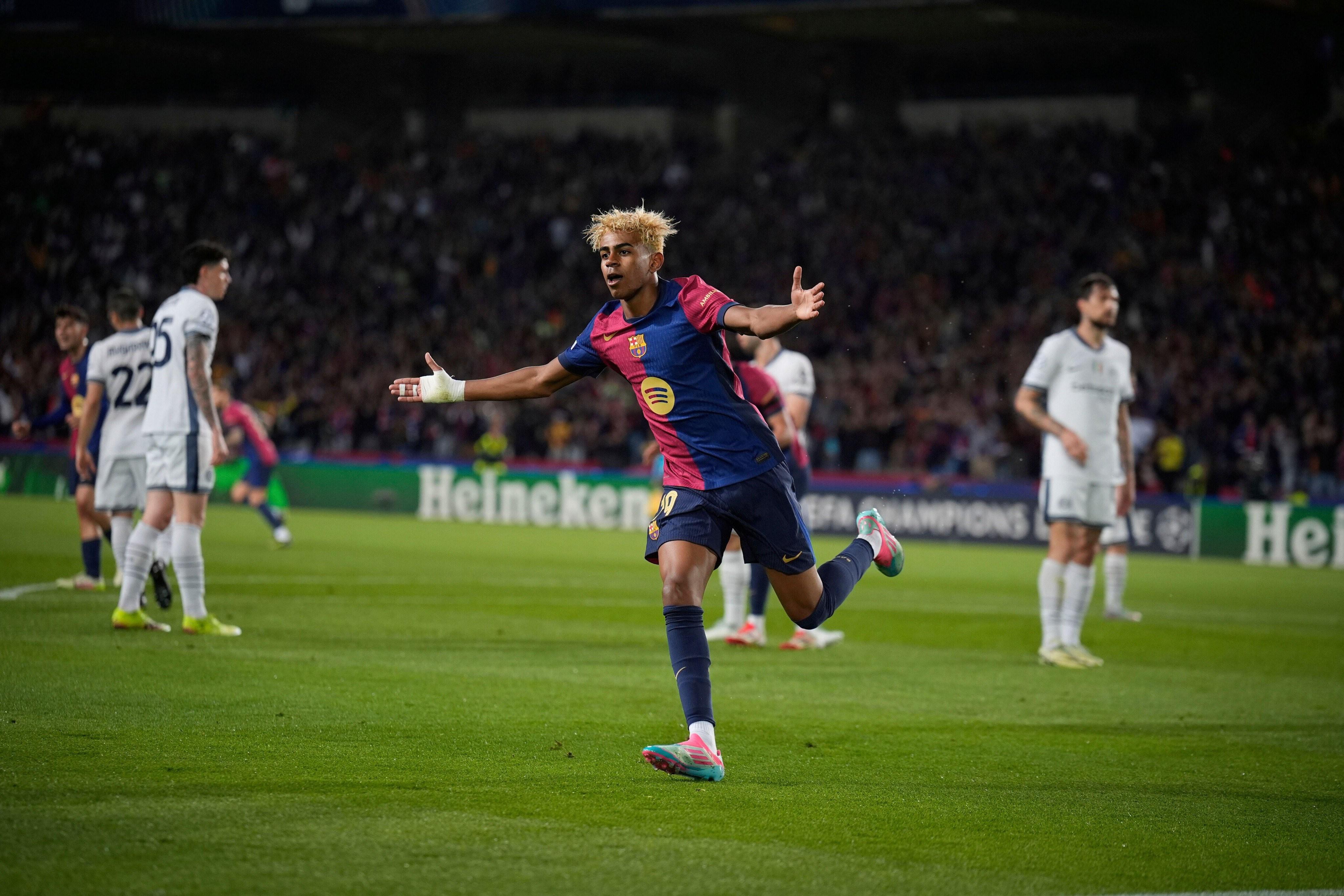 巴萨有意邓弗里斯补充右后卫引援 第1张 巴萨有意邓弗里斯补充右后卫引援 第1张