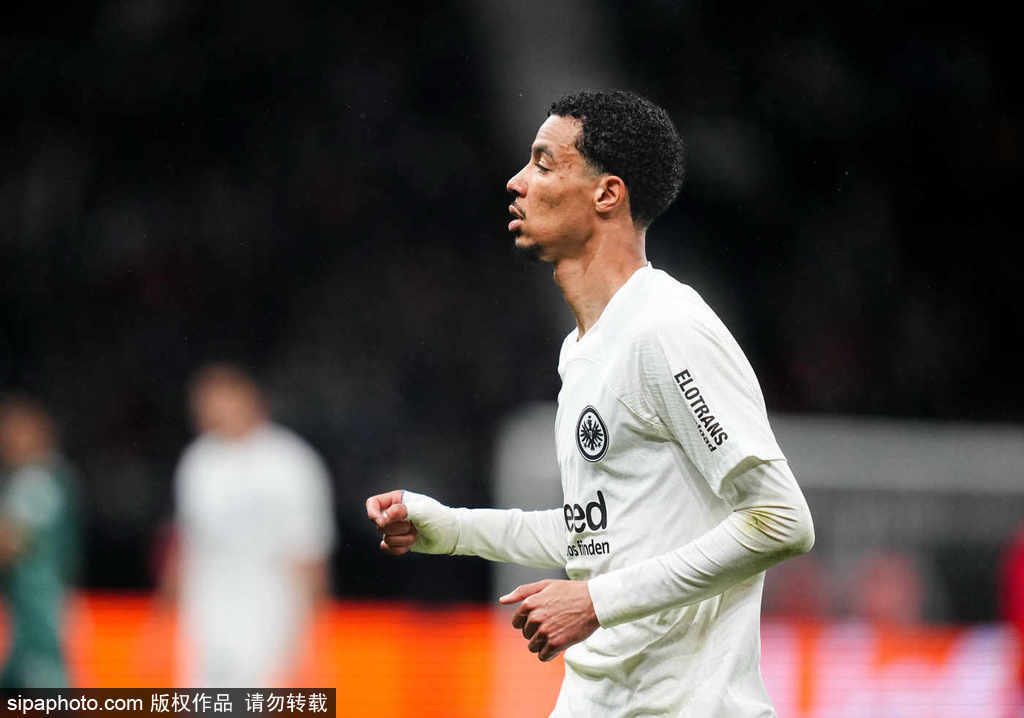 纽卡斯尔报价埃基蒂克遭拒法兰克福不满付款结构的简单介绍  第1张