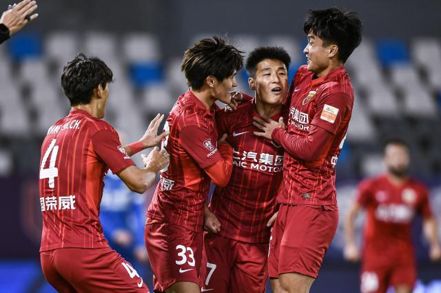 中超上海海港VS河南队前瞻上海海港要冲击联赛榜首的简单介绍  第1张