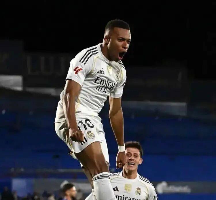 包含姆巴佩9场西甲打进10球与C罗并驾齐驱的词条  第2张