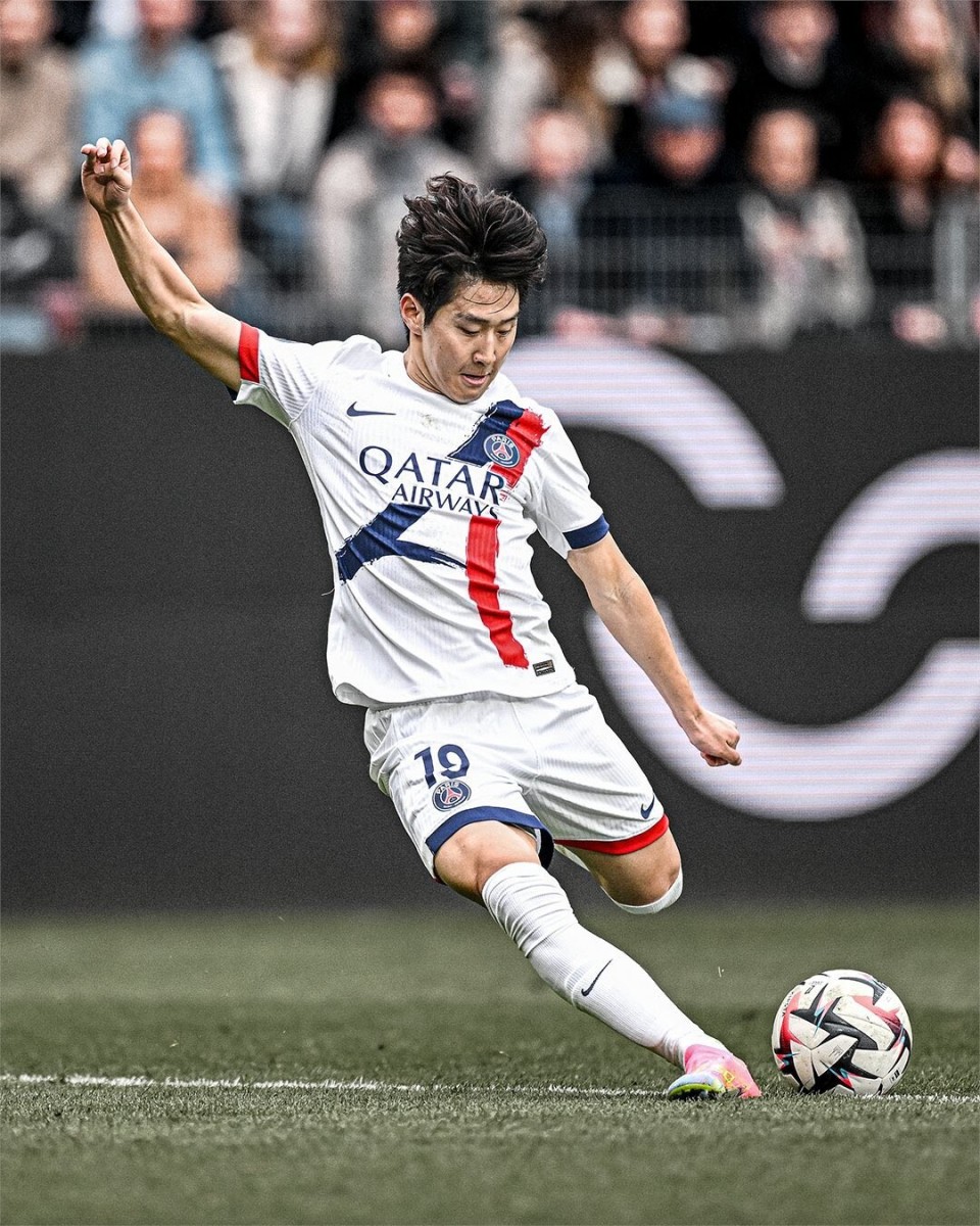 韩国球员李刚仁躺赢欧冠第二位拿到欧冠的亚洲球员的简单介绍  第2张