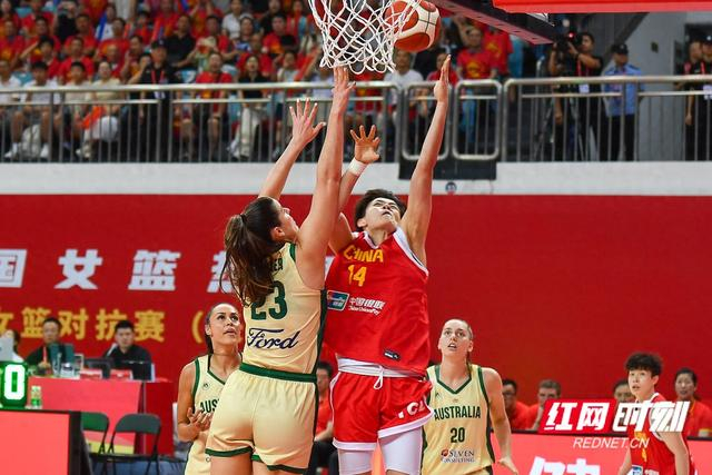 包含中国女篮将在海口迎战澳大利亚女篮热身赛迎第五站的词条