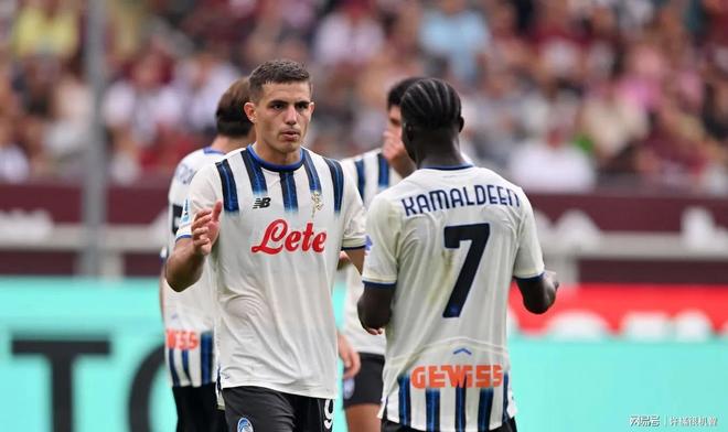 包含AC米兰与罗马竞争齐尔克泽两队都很欣赏球员实力的词条