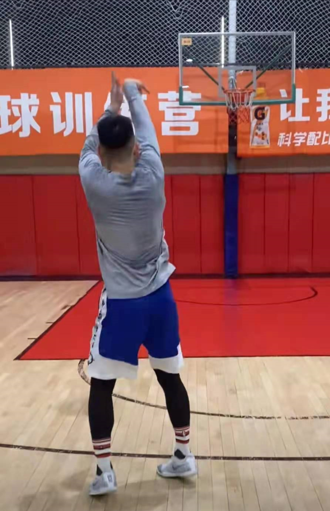 曝孙正傲即将加盟青岛海牛转投家乡球队的简单介绍  第1张