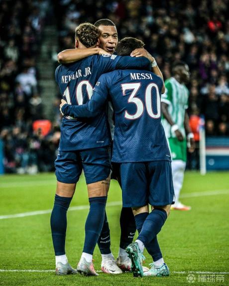 巴黎圣日耳曼愿意放金彭贝离队双方合同还剩一年到期的简单介绍 第1张 巴黎圣日耳曼愿意放金彭贝离队双方合同还剩一年到期的简单介绍 第1张