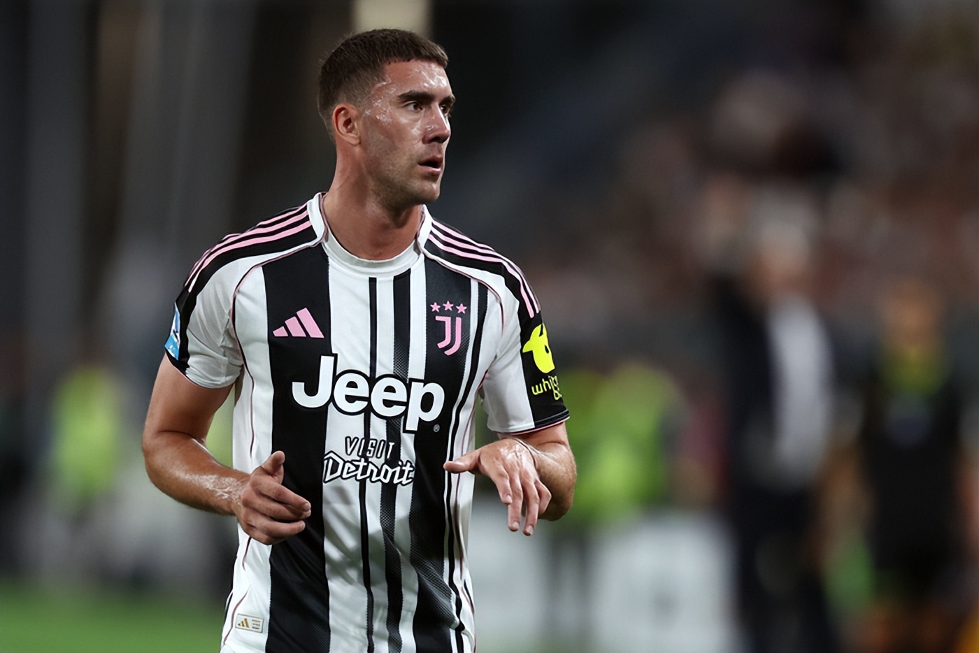 尤文图斯将11名球员列入出售名单斑马军团希望更新阵容的简单介绍