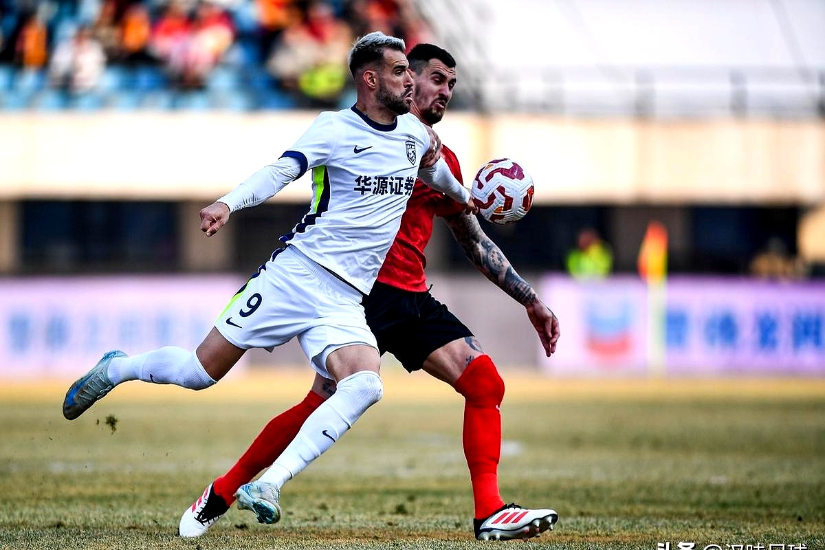 中超迎“分水岭之战”争冠保级进入关键点的简单介绍 第2张 中超迎“分水岭之战”争冠保级进入关键点的简单介绍 第2张