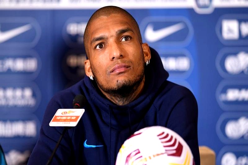 曝大连英博打算换掉卡兰加需完成解约的简单介绍 第2张 曝大连英博打算换掉卡兰加需完成解约的简单介绍 第2张