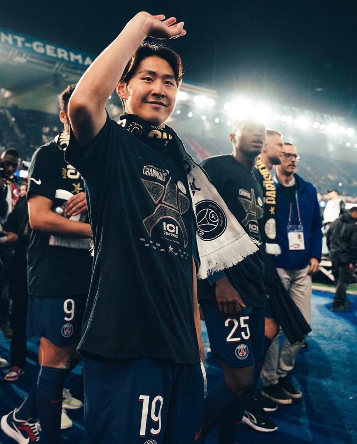 曝韩国国脚李刚仁受伤具体伤情不明的简单介绍