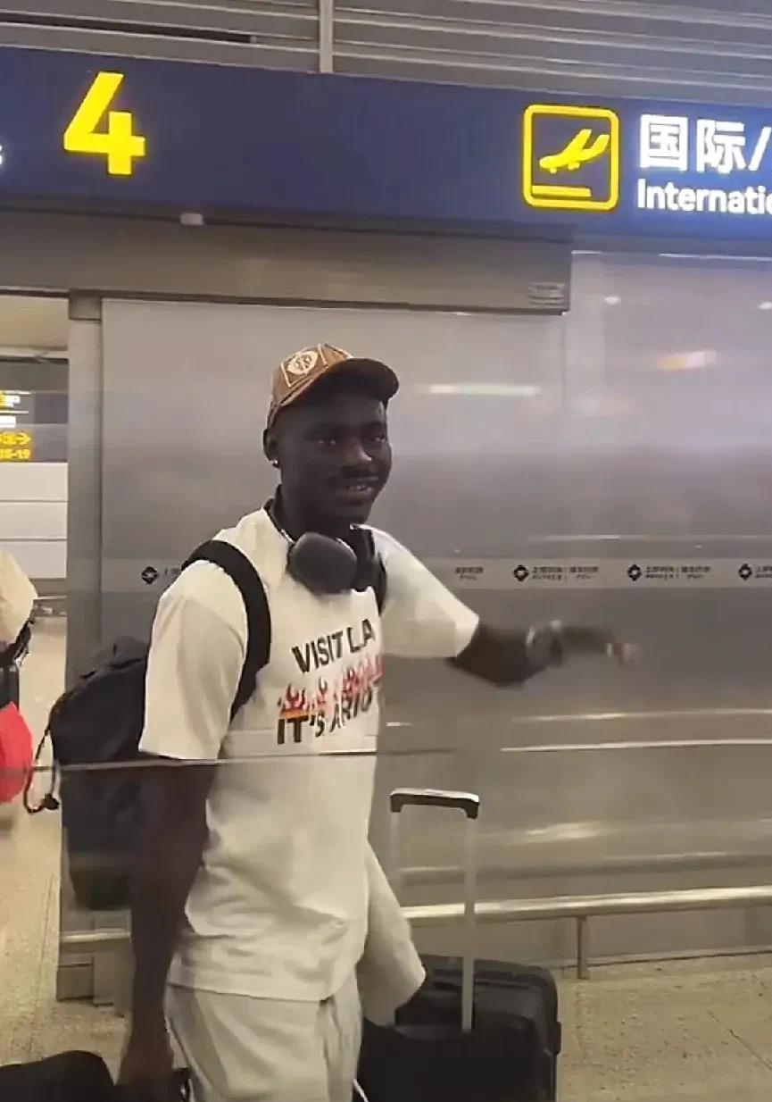 曝恩拉沃即将加盟上海申花谈判进入最后阶段的简单介绍